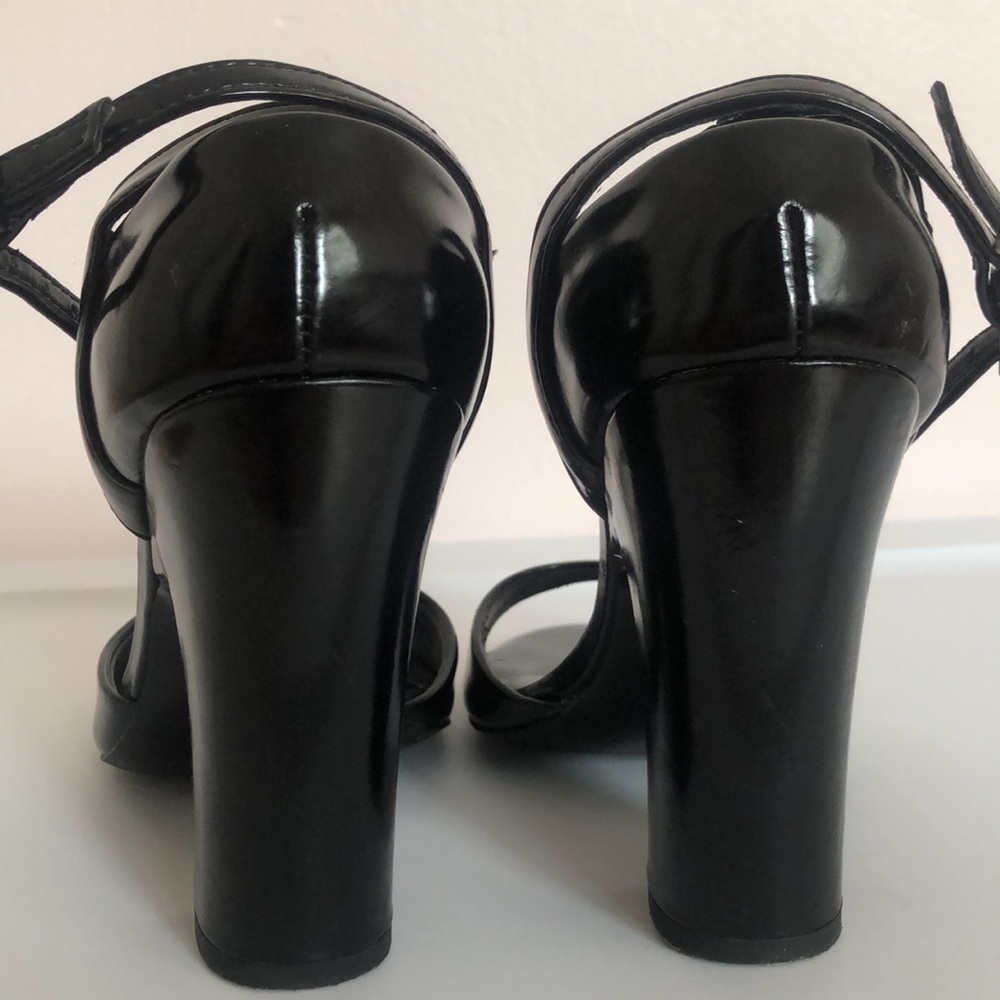 Zara - Picture 3 of 8